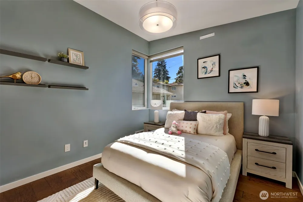 6533 34th Avenue SW #B Seattle, WA 98126