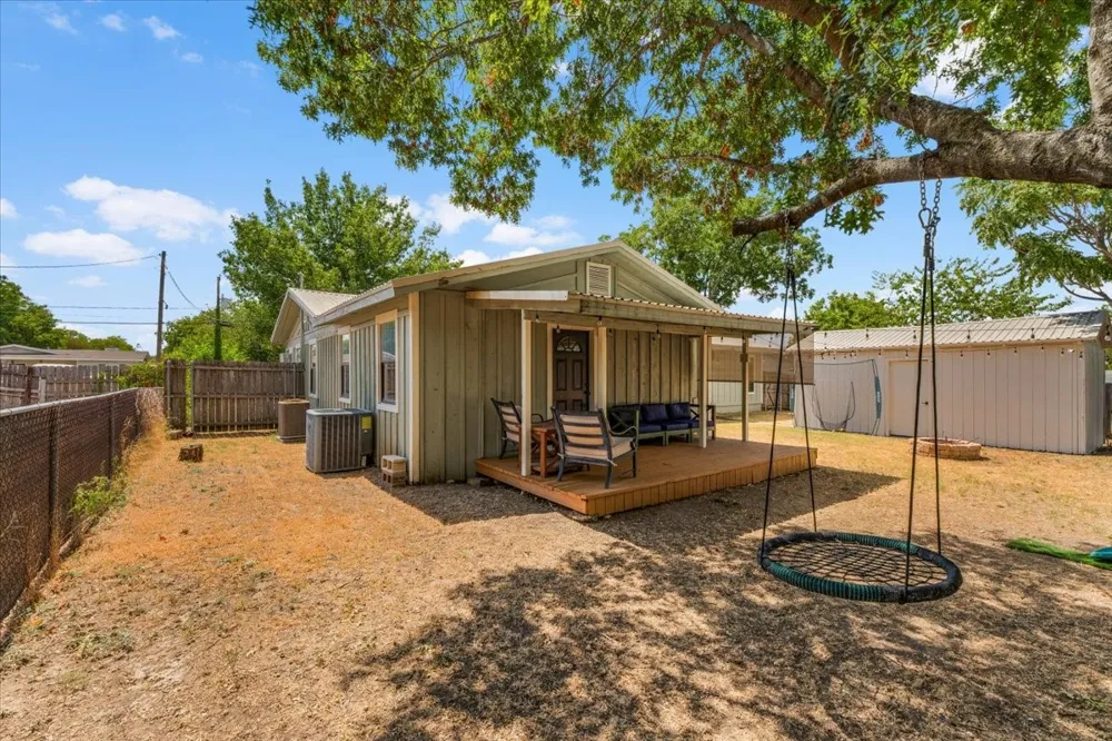 124 James Street Aledo, TX 76008