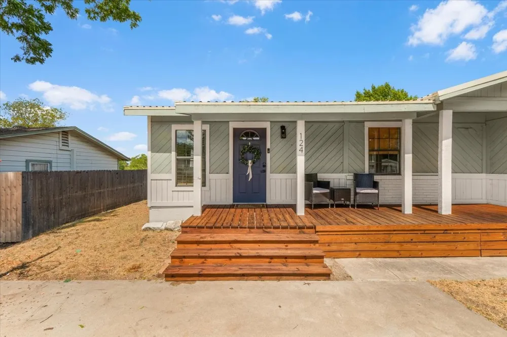 124 James Street Aledo, TX 76008