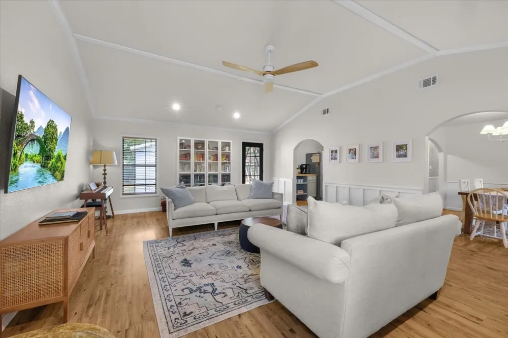 124 James Street Aledo, TX 76008