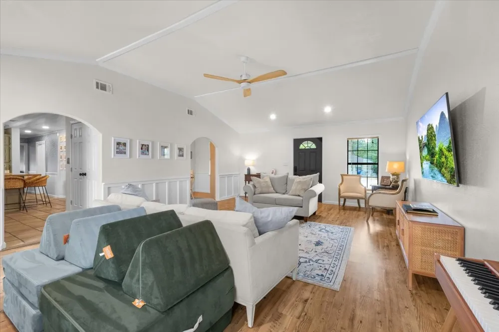 124 James Street Aledo, TX 76008