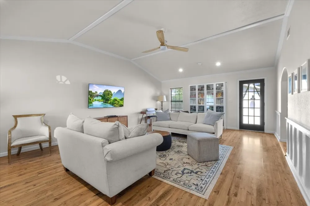 124 James Street Aledo, TX 76008
