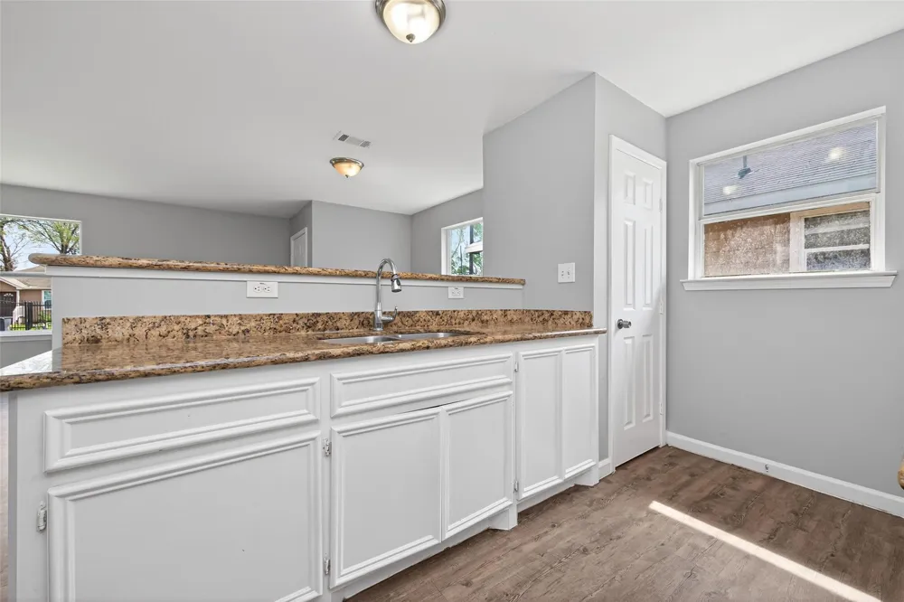 7521 Dyer Street Houston, TX 77088