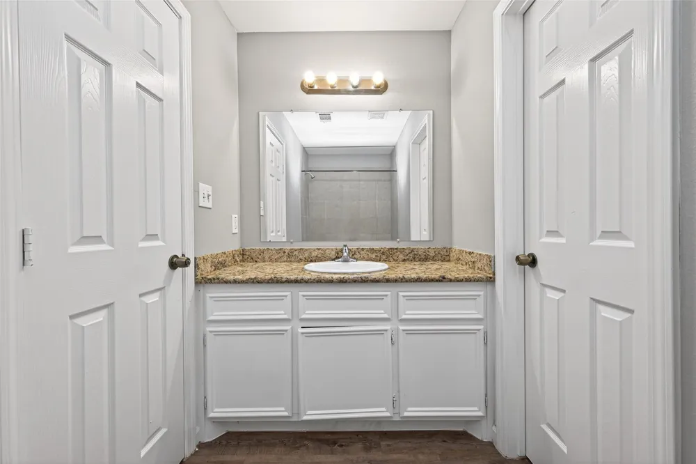 7521 Dyer Street Houston, TX 77088