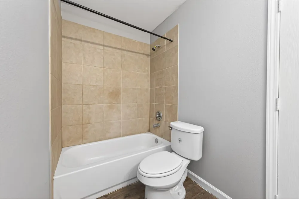 7521 Dyer Street Houston, TX 77088