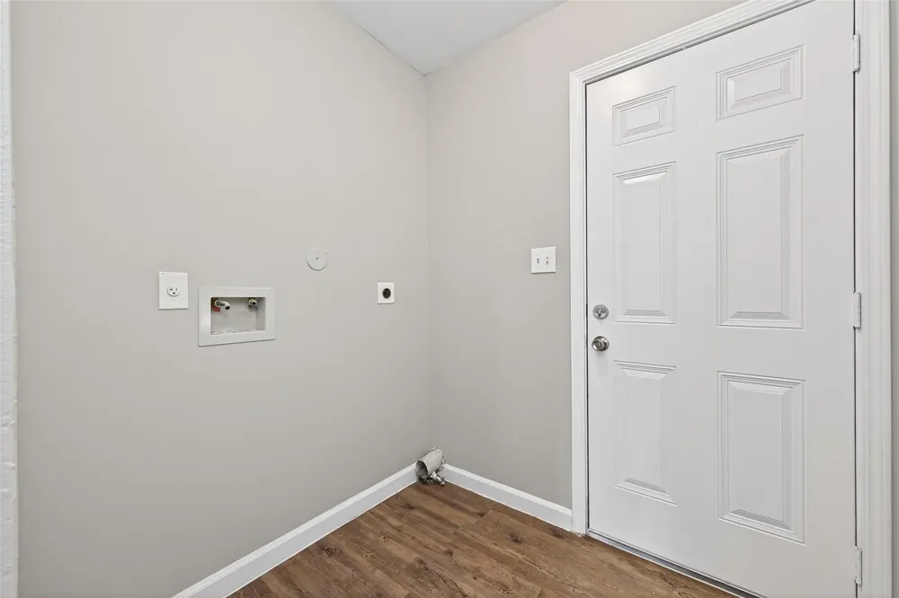 7521 Dyer Street Houston, TX 77088