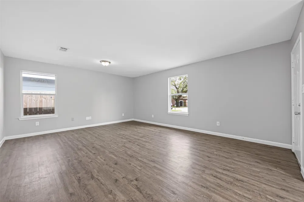 7521 Dyer Street Houston, TX 77088