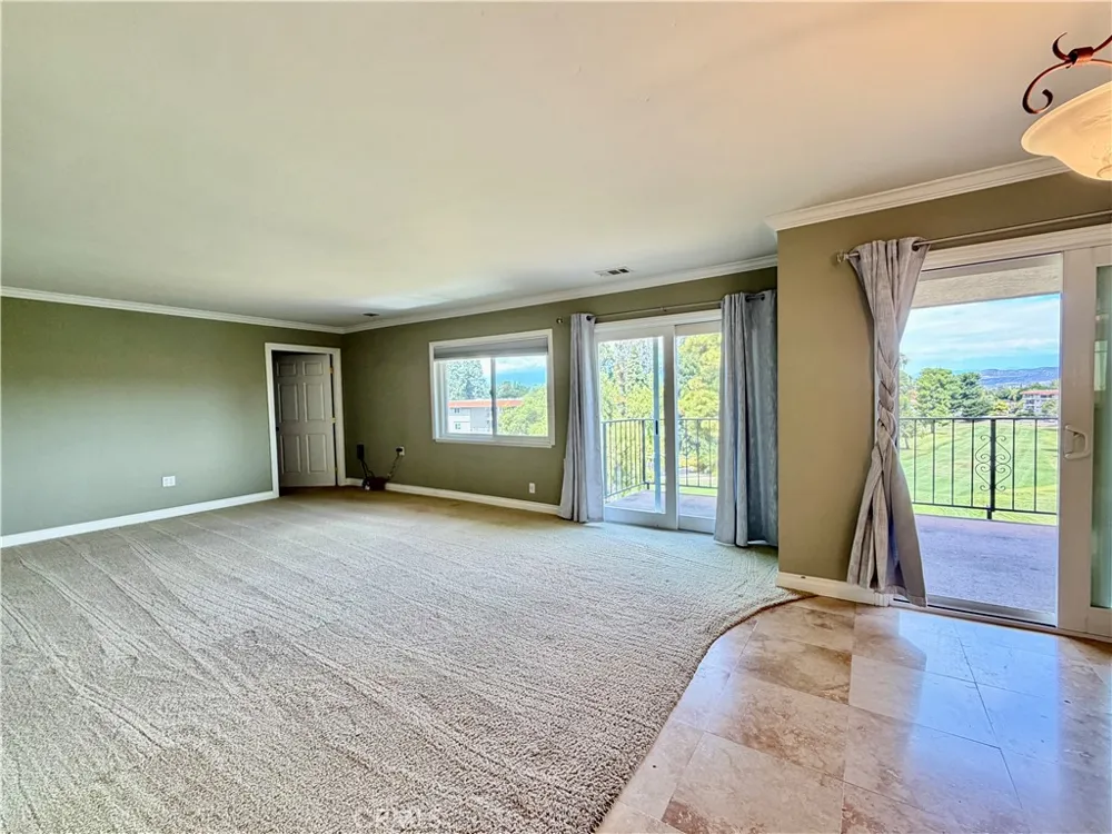 2385 Via Mariposa W #3C Laguna Woods, CA 92637