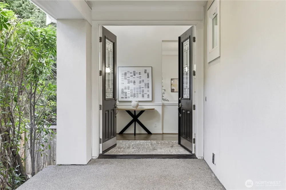 698 Summerhill Ridge Drive NW Issaquah, WA 98027