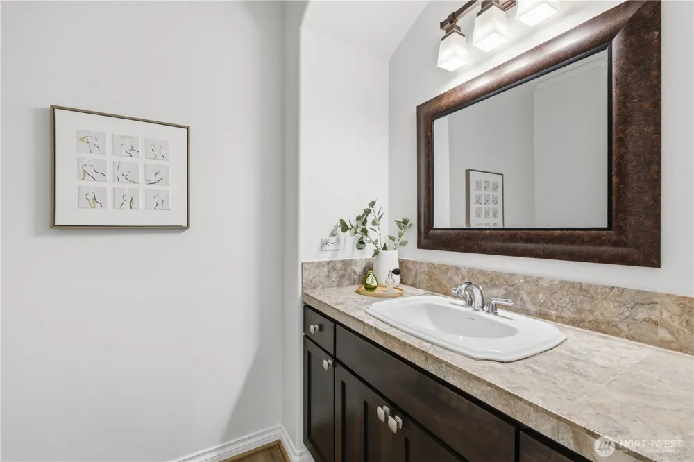698 Summerhill Ridge Drive NW Issaquah, WA 98027