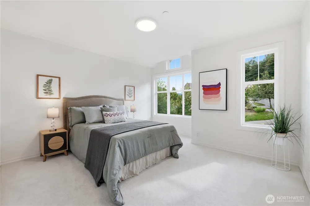 698 Summerhill Ridge Drive NW Issaquah, WA 98027