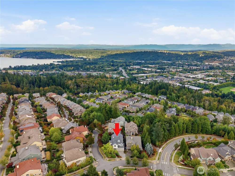 698 Summerhill Ridge Drive NW Issaquah, WA 98027