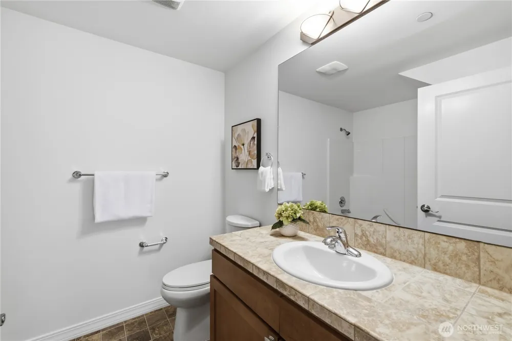 698 Summerhill Ridge Drive NW Issaquah, WA 98027