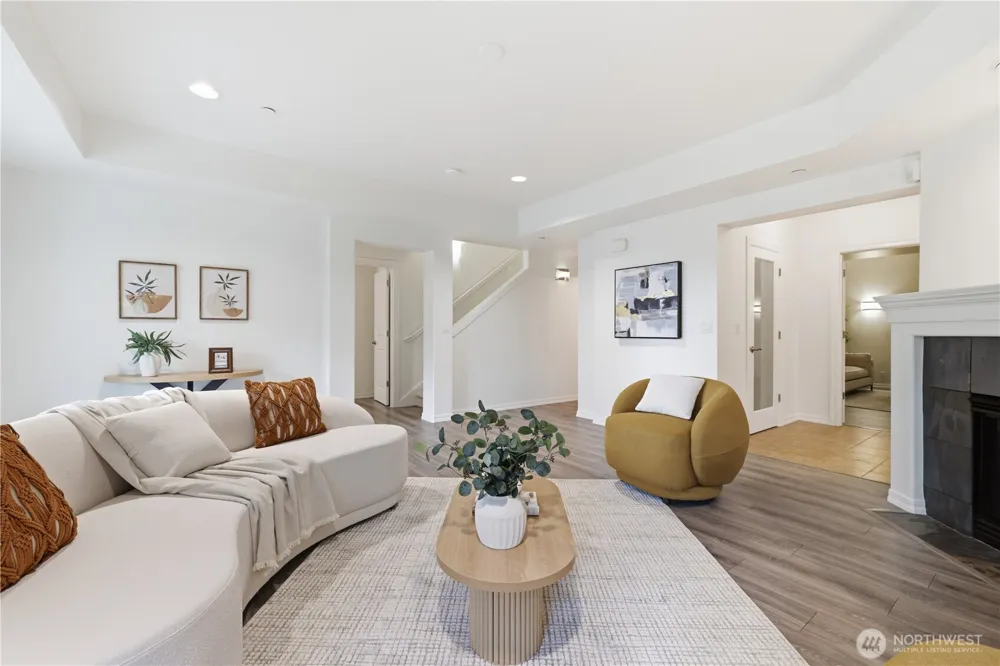 698 Summerhill Ridge Drive NW Issaquah, WA 98027