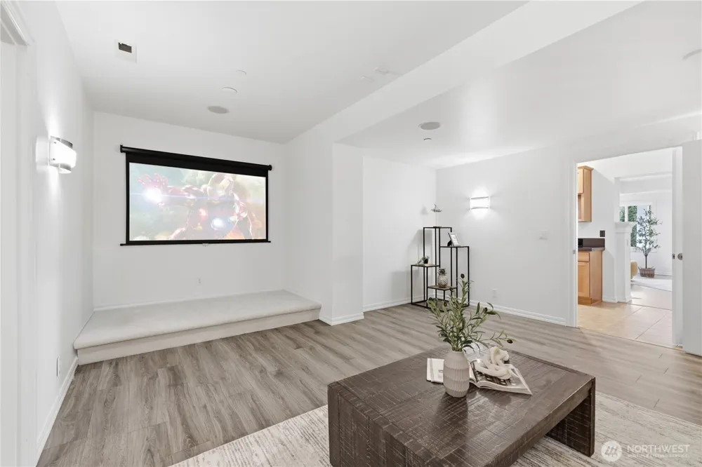 698 Summerhill Ridge Drive NW Issaquah, WA 98027