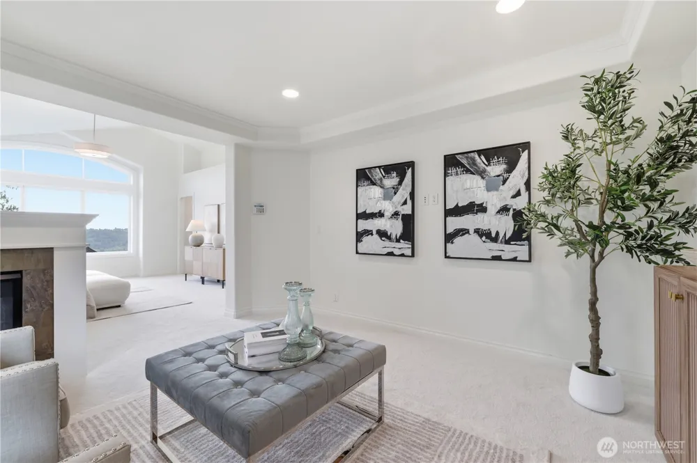 698 Summerhill Ridge Drive NW Issaquah, WA 98027