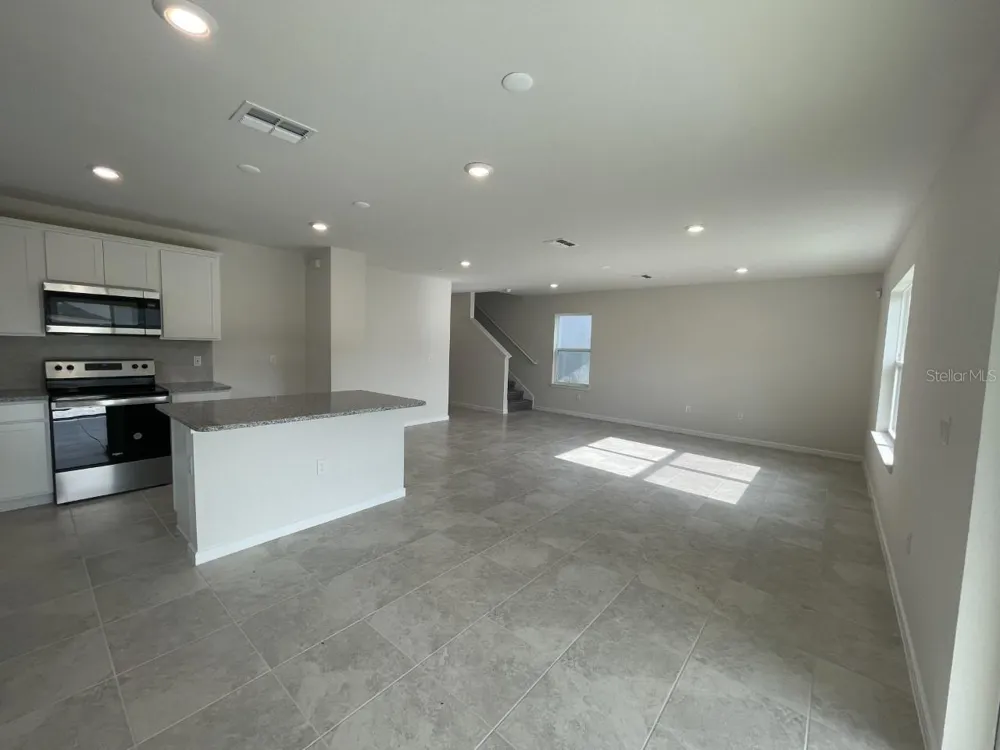 9469 RALLY SPRING LOOP Wesley Chapel, FL 33545