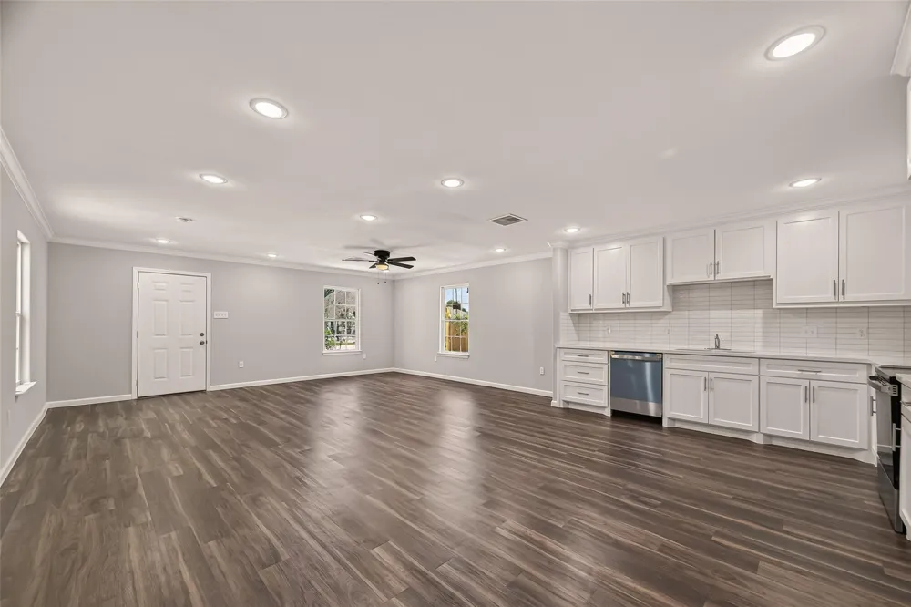 7412 S Hall Street Houston, TX 77028