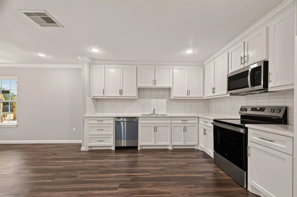 7412 S Hall Street Houston, TX 77028
