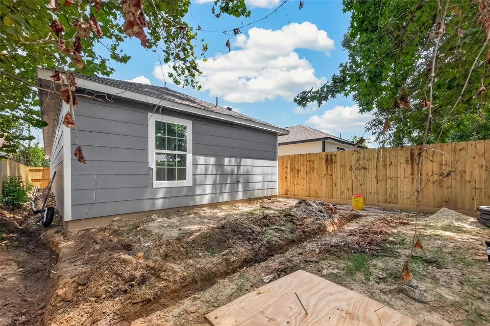 7412 S Hall Street Houston, TX 77028