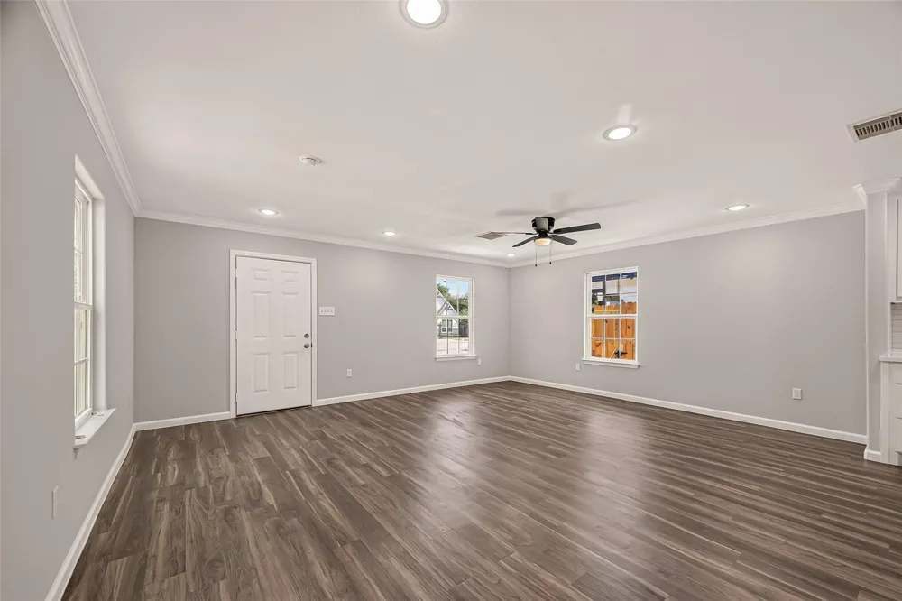 7412 S Hall Street Houston, TX 77028