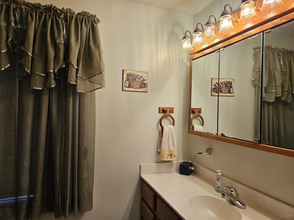 2825 5th Street Frenchtown Township, MI 48162