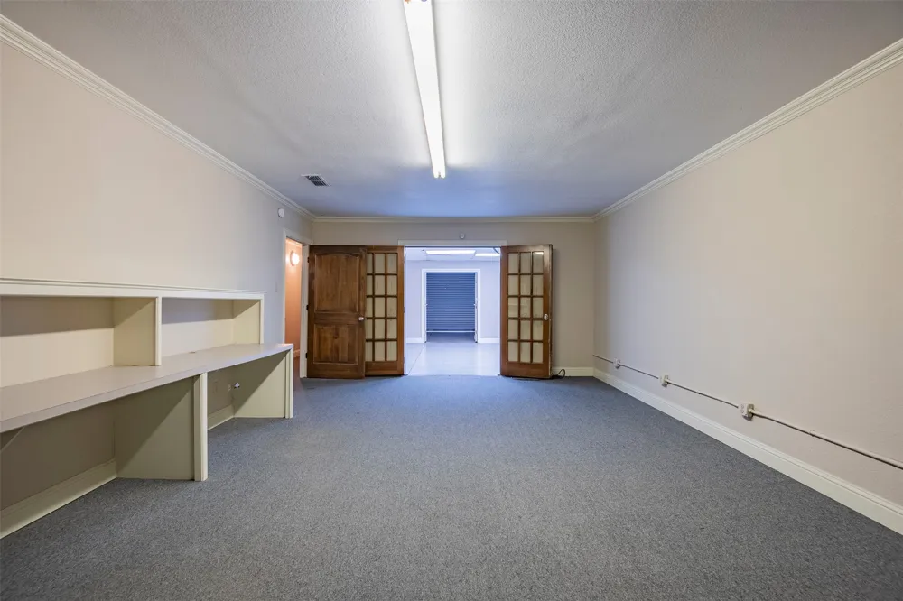 104 Industrial Drive Waxahachie, TX 75165