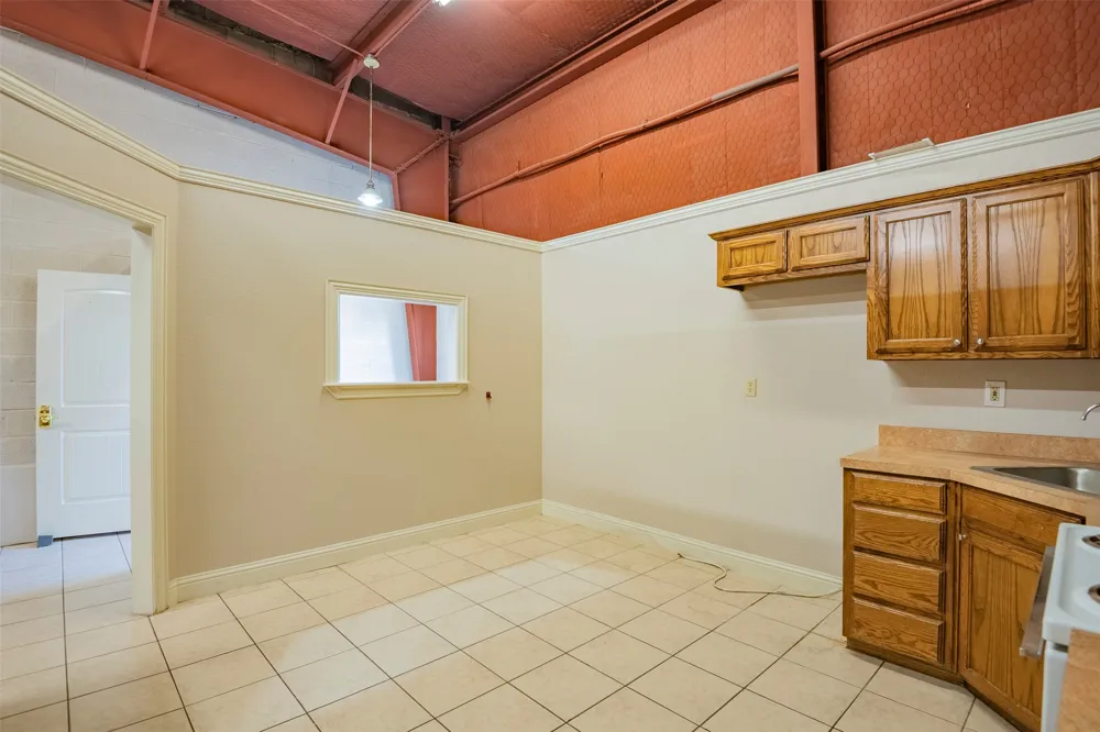 104 Industrial Drive Waxahachie, TX 75165