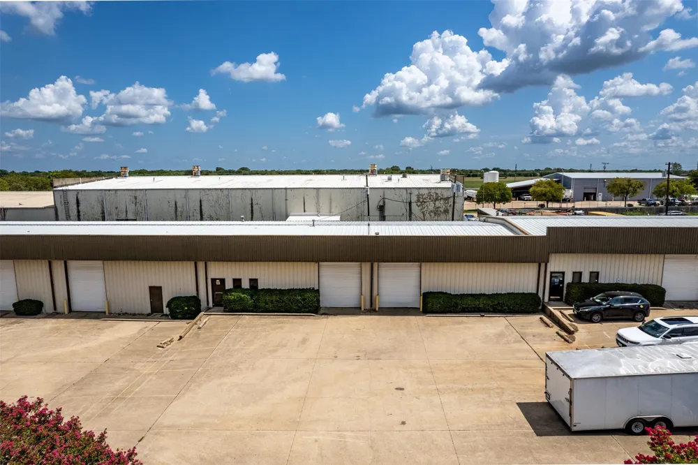 104 Industrial Drive Waxahachie, TX 75165