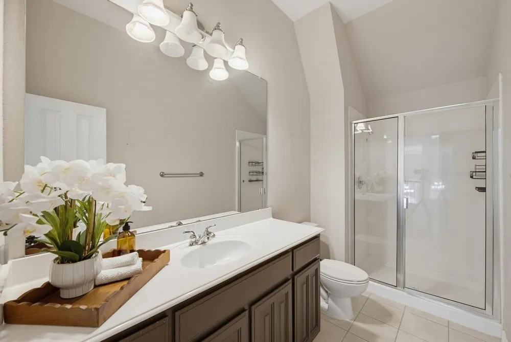 1906 Fountain Wood Drive Euless, TX 76039