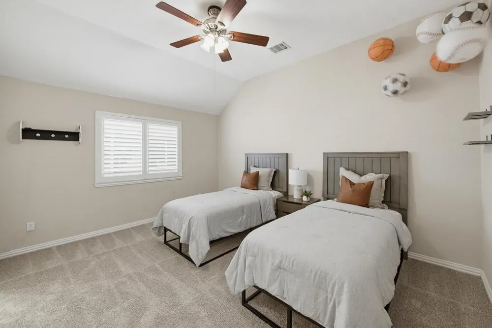1906 Fountain Wood Drive Euless, TX 76039