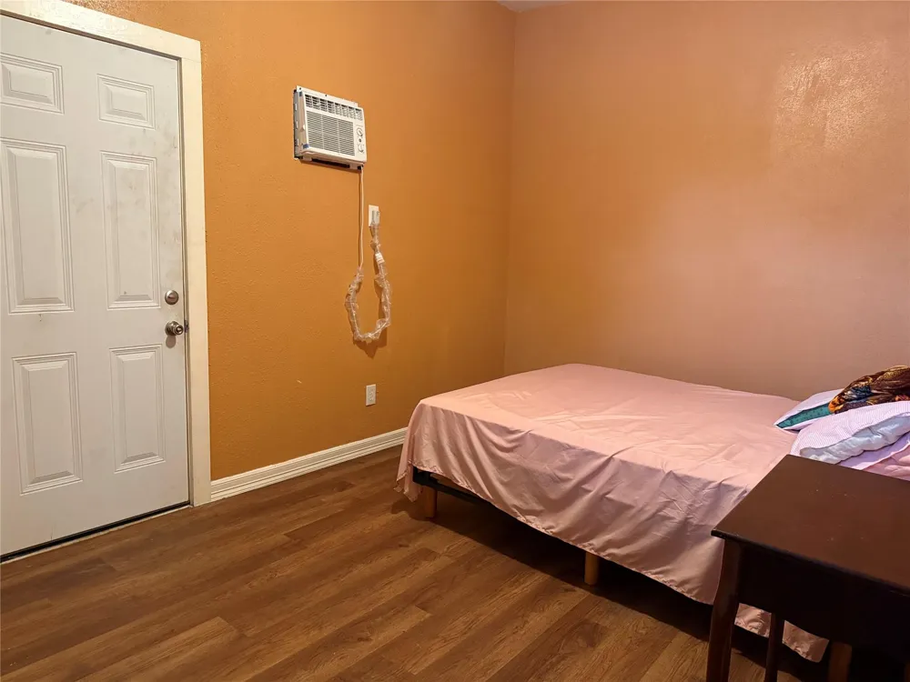 6325 Cullen Boulevard Houston, TX 77021