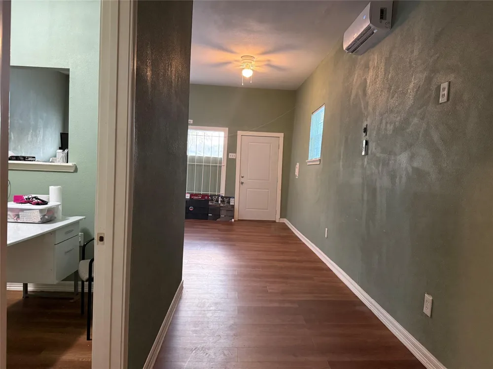 6325 Cullen Boulevard Houston, TX 77021
