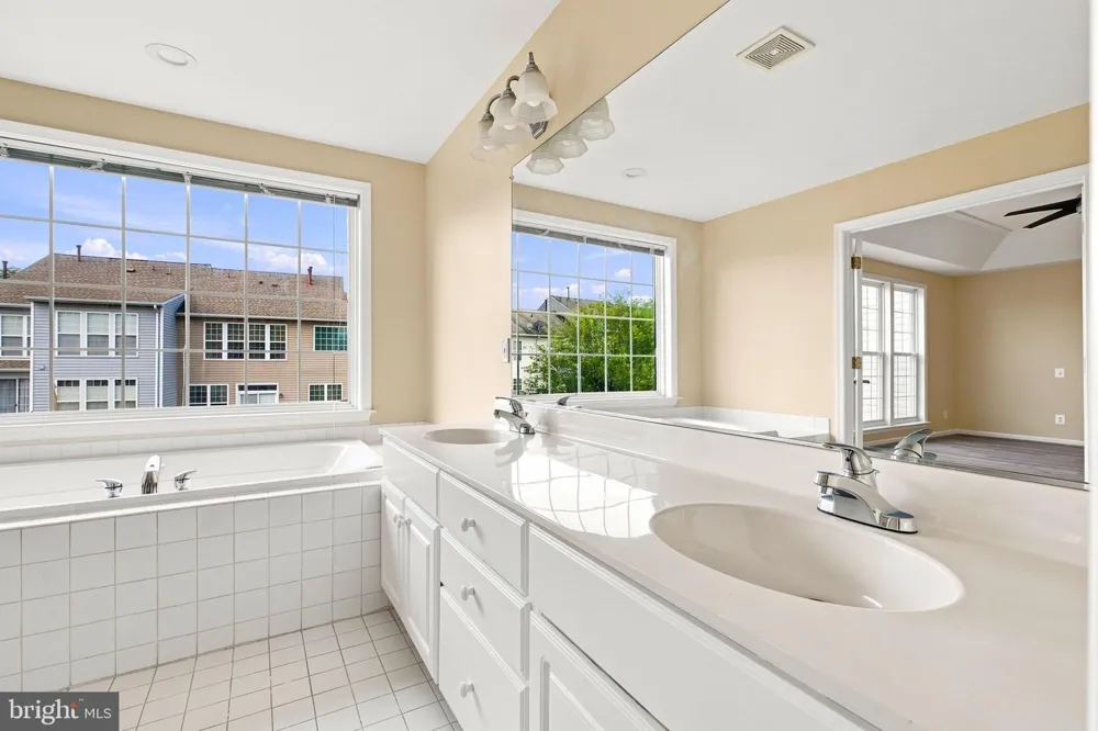 22675 SIMONET BLANC TERRACE Ashburn, VA 20148