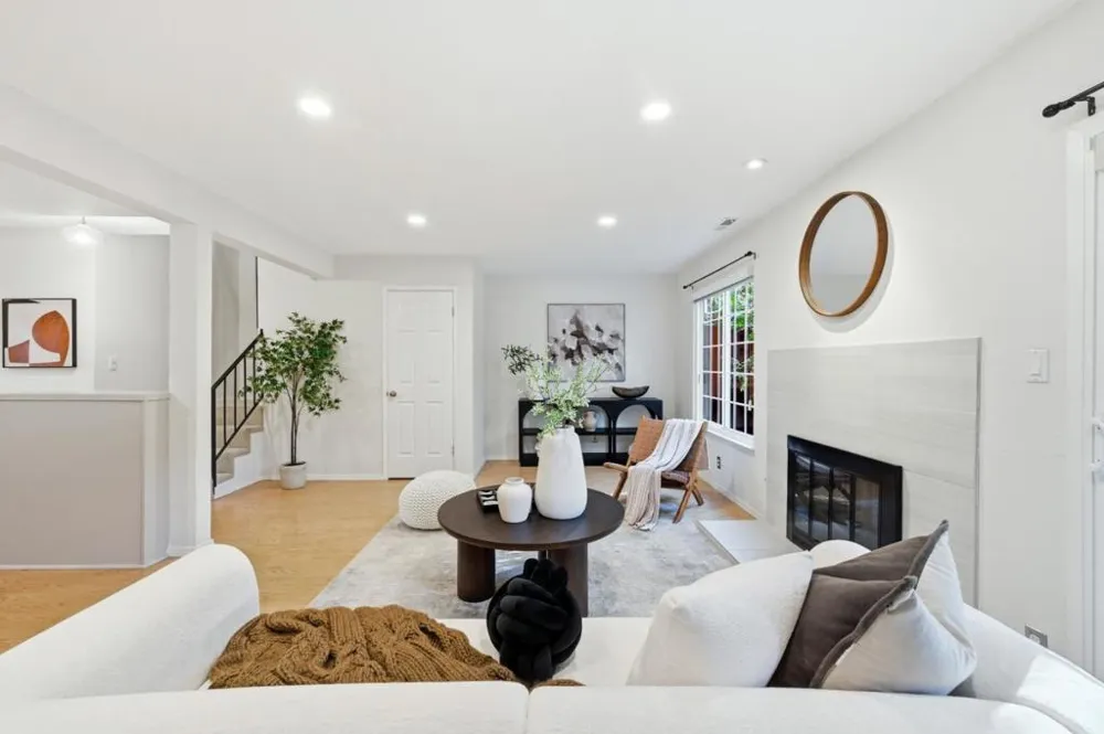 114 Granada Drive Mountain View, CA 94043