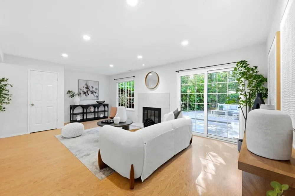 114 Granada Drive Mountain View, CA 94043