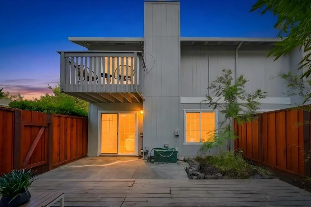 114 Granada Drive Mountain View, CA 94043