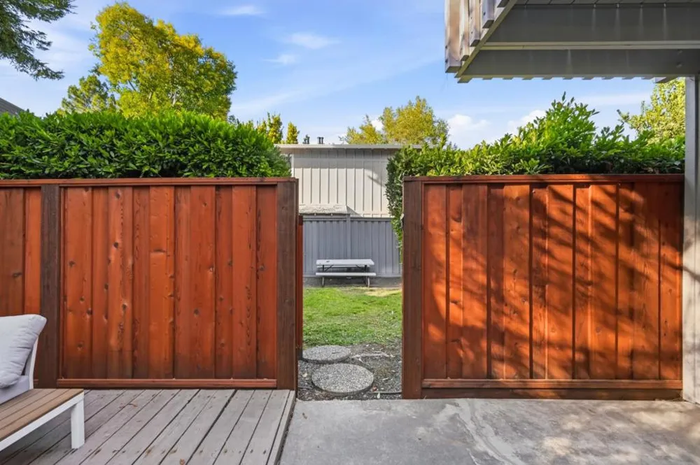 114 Granada Drive Mountain View, CA 94043