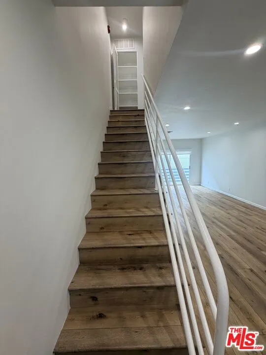 11738 Mayfield #106 Los Angeles, CA 90049