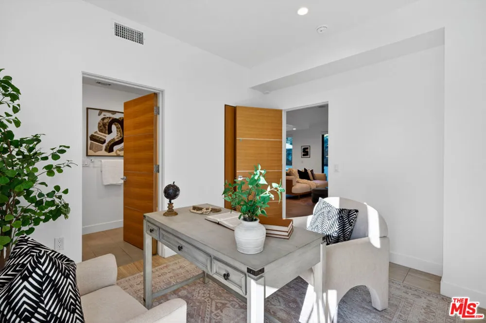 2118 Federal Avenue Los Angeles, CA 90025