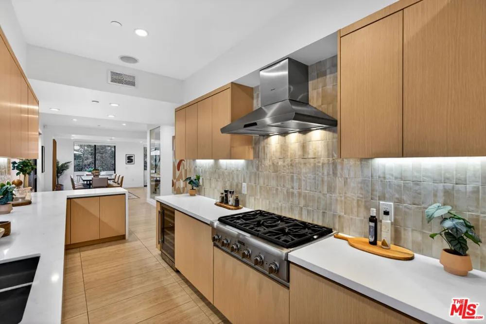 2118 Federal Avenue Los Angeles, CA 90025