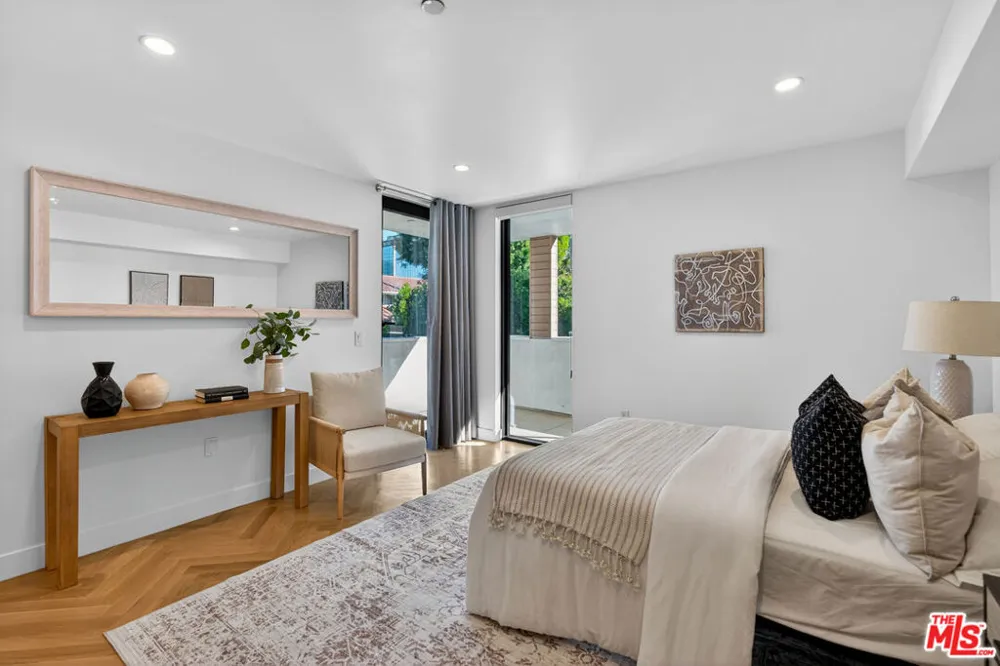 2118 Federal Avenue Los Angeles, CA 90025