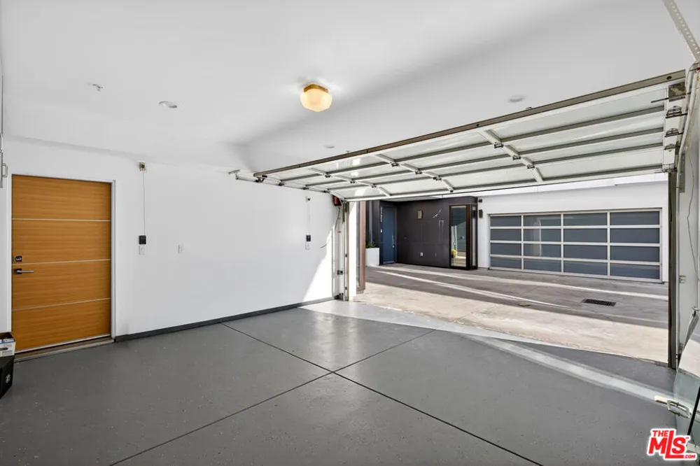 2118 Federal Avenue Los Angeles, CA 90025
