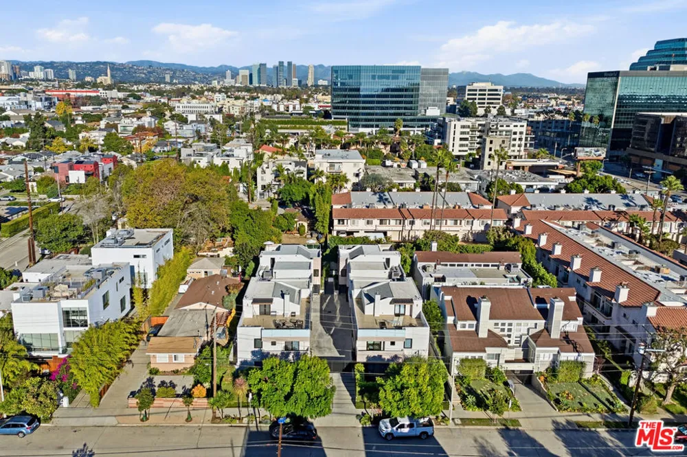 2118 Federal Avenue Los Angeles, CA 90025