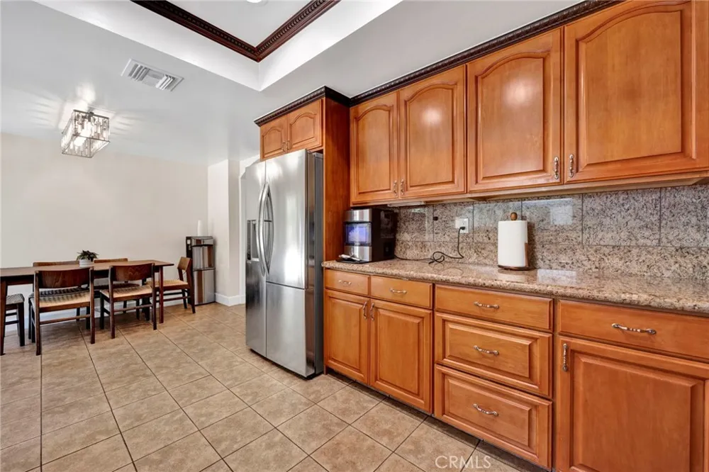 21049 community Canoga Park, CA 91304