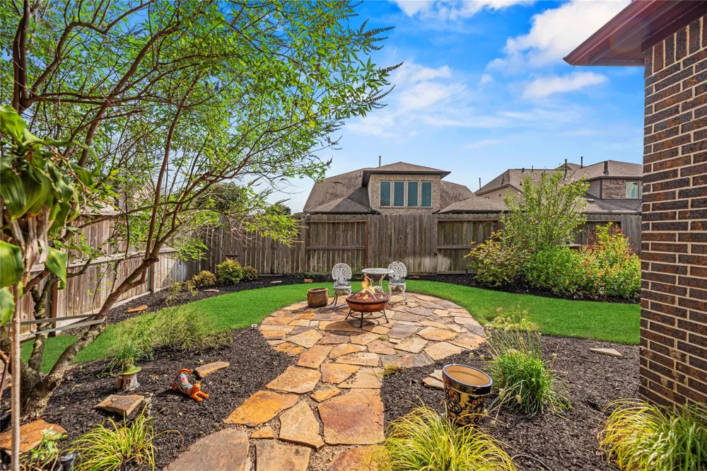 18203 Burnett Willow Lane Cypress, TX 77433