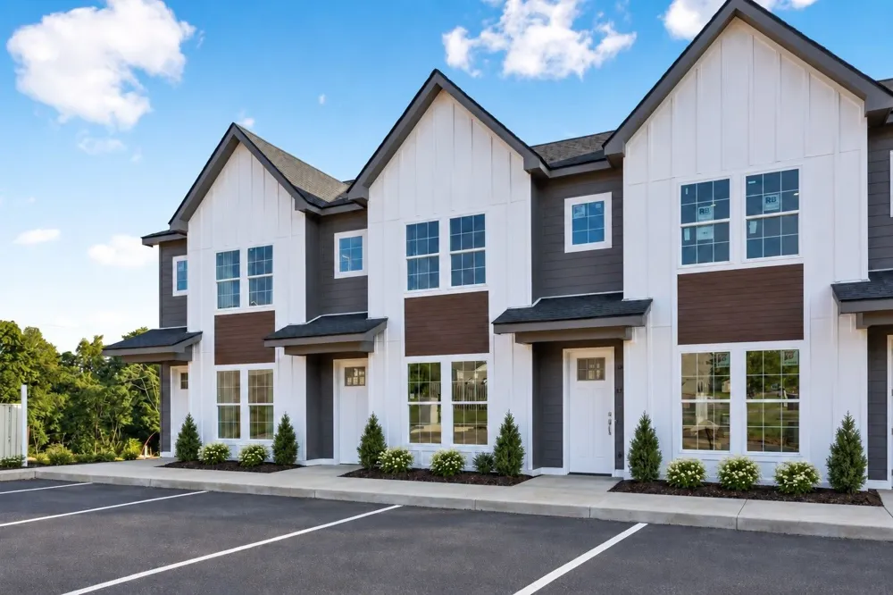 2255 McCormick Ln #105 Clarksville, TN 37040