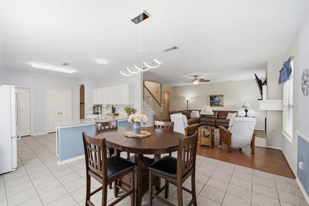 9150 Blake Bend Circle Houston, TX 77095