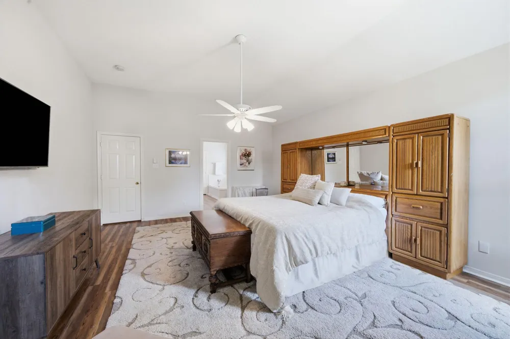 9150 Blake Bend Circle Houston, TX 77095
