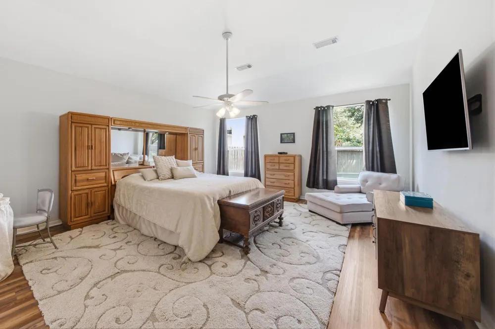 9150 Blake Bend Circle Houston, TX 77095